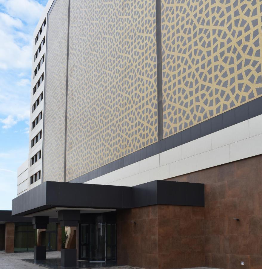 Az Hotels Grand Oran Es Senia Exterior photo
