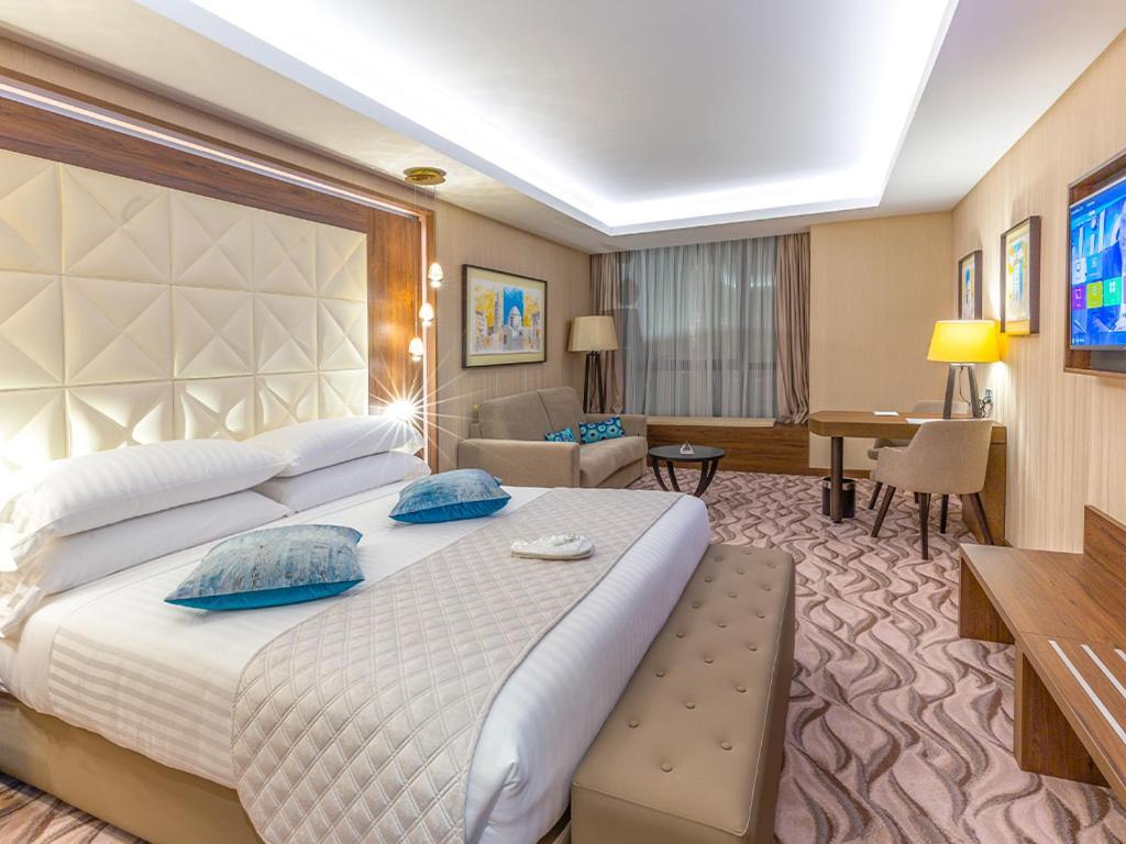 Az Hotels Grand Oran Es Senia Exterior photo